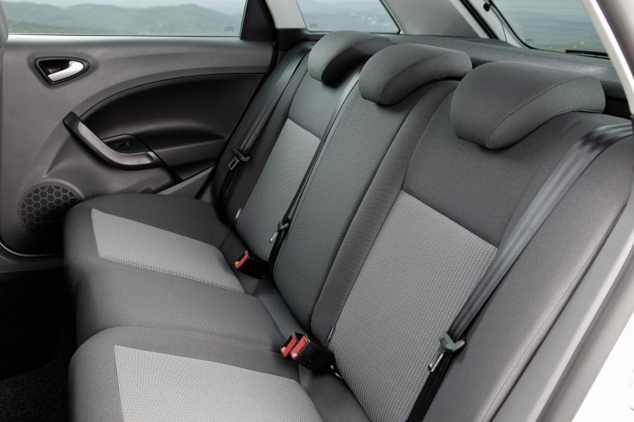  Seat Ibiza ST 2010 года  (фото 91 из 102)